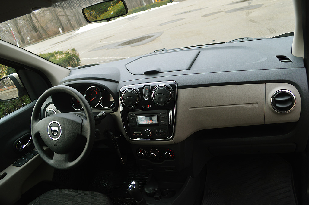 Dacia Lodgy - interior