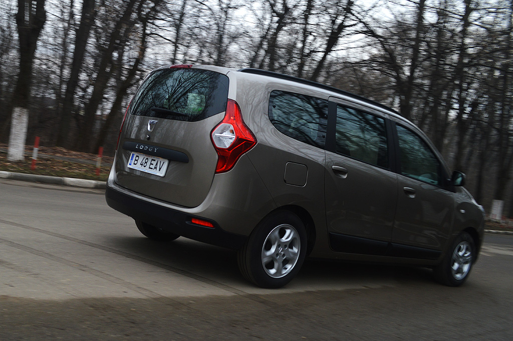 Dacia Lodgy - test sosea