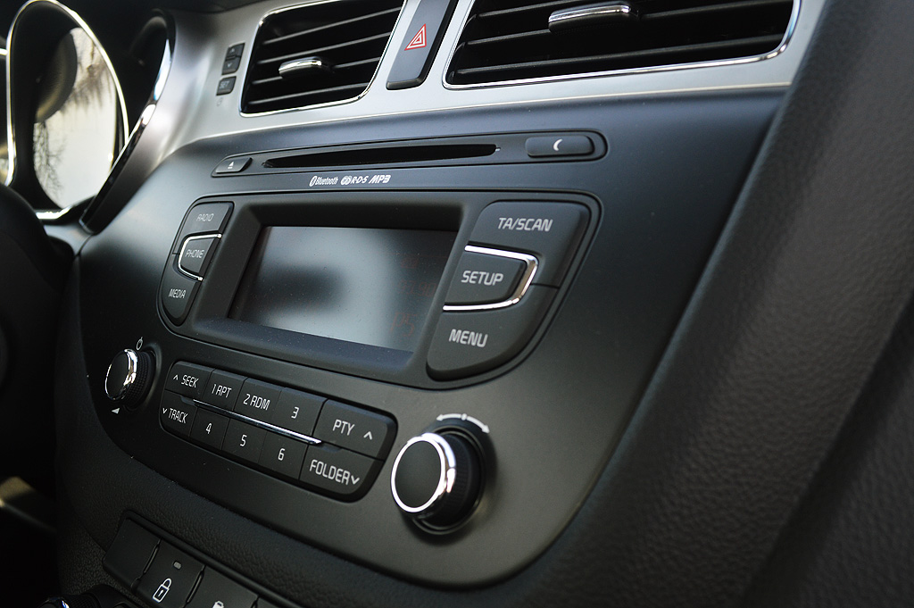 Kia Cee'd 1.6 GDI City - CD player
