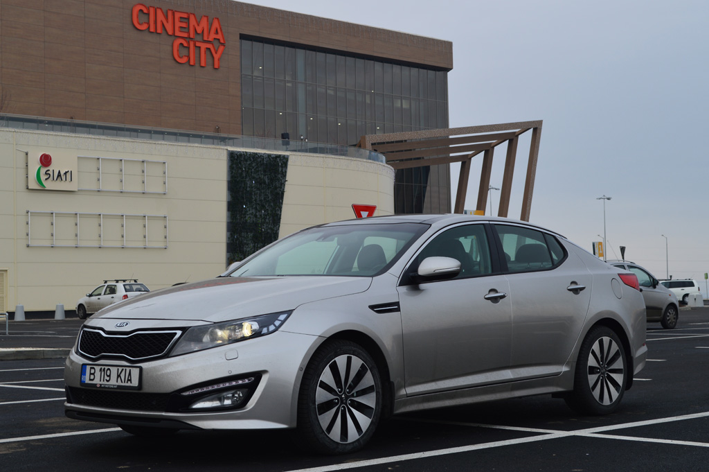 Test drive KIA Optima 2012 - lateral
