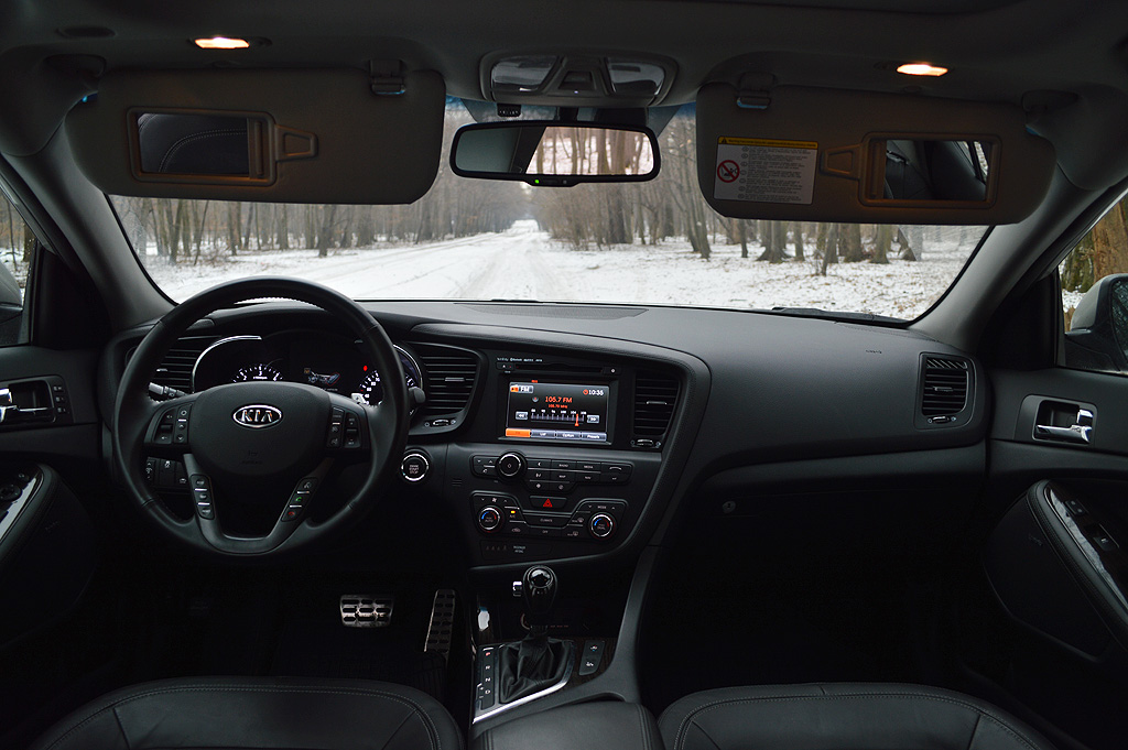 KIA Optima 2012 - interior