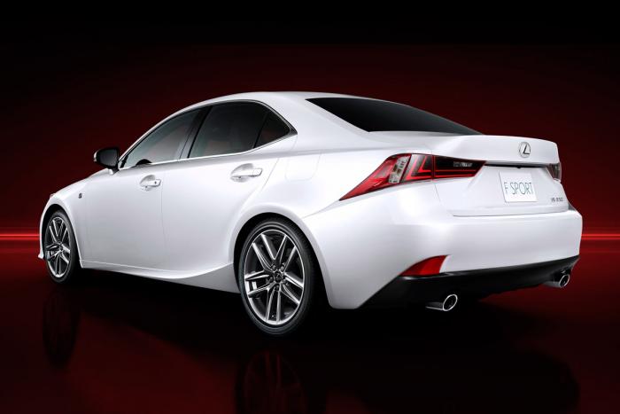 Lexus IS 2013 - spate