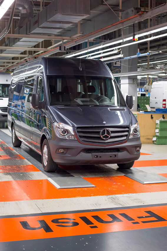 Noul Mercedes-Benz Sprinter
