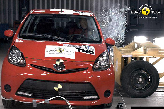 Toyota Aygo - 3 stele Euro NCAP