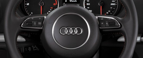 Audi - rechemare service SUA, airbaguri Takata