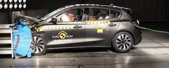 Ford Focus 2018 - Euro NCAP