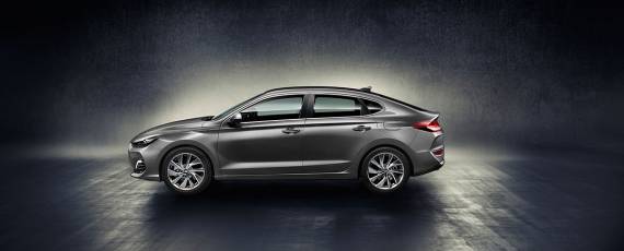 Hyundai i30 Fastback - preturi Romania