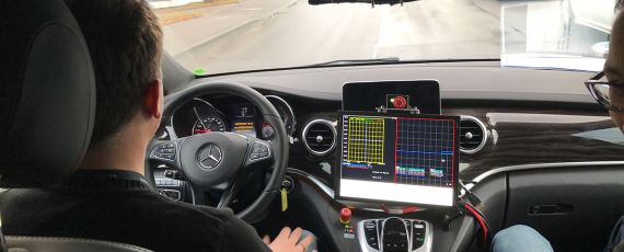 Mercedes-Benz V-Class - masina autonoma