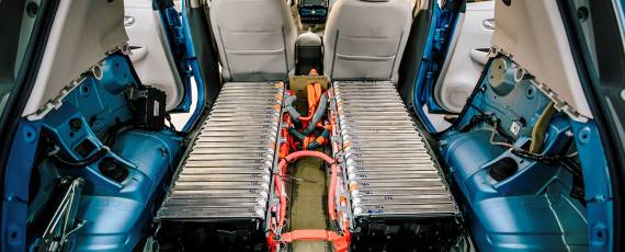 Nissan - baterii Li-Ion