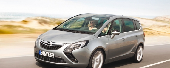Opel Zafira Tourer - moul motor 2.0 CDTI