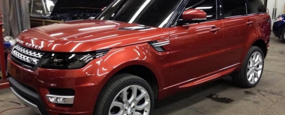 Noul range Rover Sport - fata