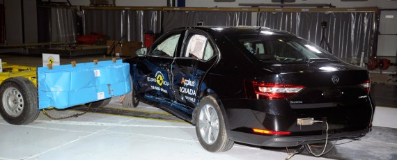 Noua SKODA Superb - cinci stele Euro NCAP