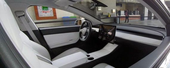 Tesla Model 3 - interior