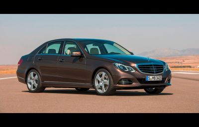 Mercedes E-Class E300 BlueTEC HYBRID