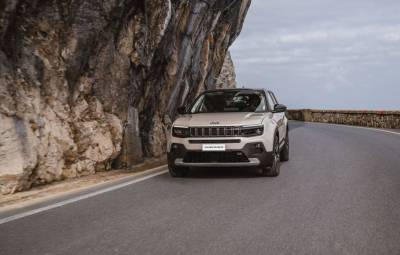 Noul Jeep Avenger e-Hybrid