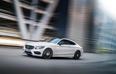 Noul Mercedes-AMG C 43 Coupe