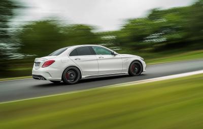 Noul Mercedes-AMG C 63 - video