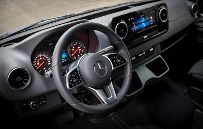 Mercedes-Benz - istoria interiorului