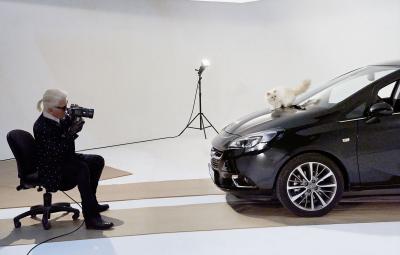 Opel Corsa fotografiat de Karl Lagerfeld