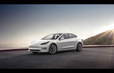 Tesla Model 3 - primele livrari