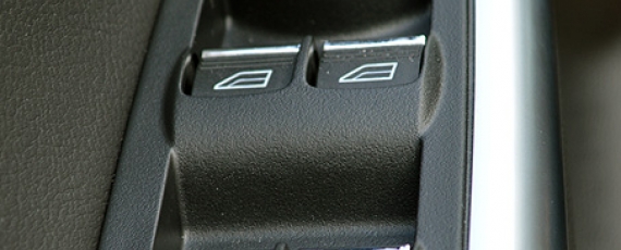 Comenzile pentru geamurile electrice
