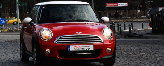 MINI COOPER - Test Drive