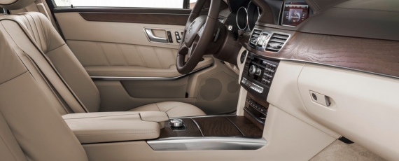 Mercedes E300 BlueTEC HYBRID - interior
