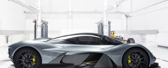 Aston Martin AM-RB 001 (09)