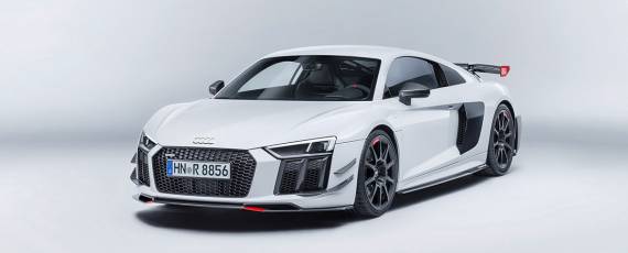 Audi R8 Sport Performance (01)