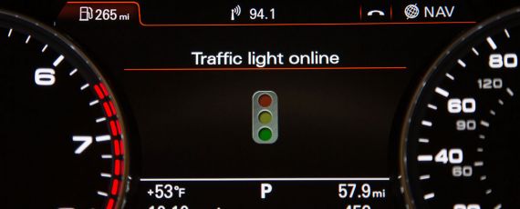 Audi Traffic Light Information (02)