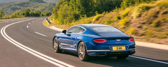 Bentley Continental GT 2018 (03)