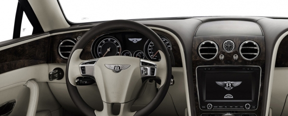 Noul Bentley Flying Spur - planşa de bord