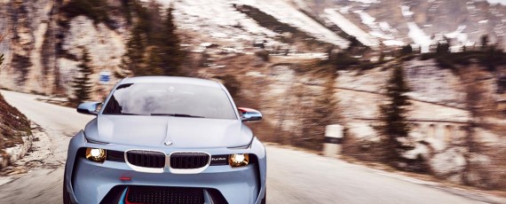 BMW 2002 Hommage (01)