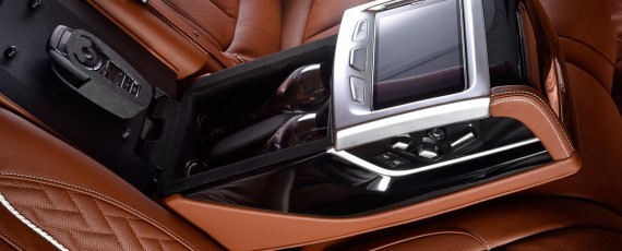 BMW 750Li xDrive - "Solitaire Edition" (21)