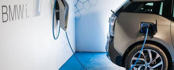 BMW - statii incarcare Baneasa Shopping City (01)