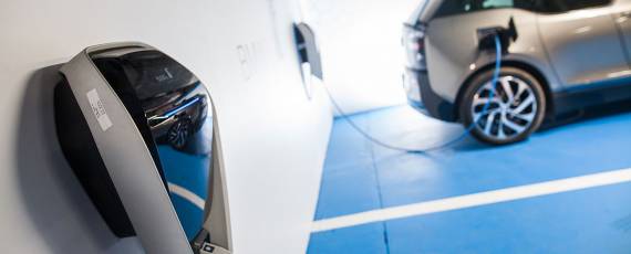 BMW - statii incarcare Baneasa Shopping City (02)