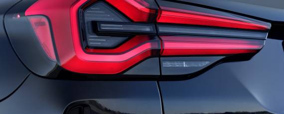 BMW iX3 facelift (04)