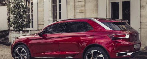 Citroen DS Wild Rubis 01