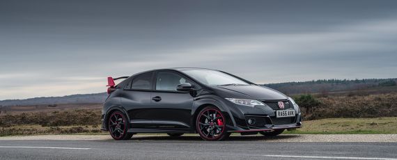 Honda Civic Type R Black Edition (01)