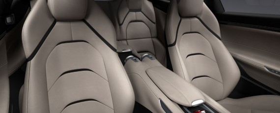 Noul Ferrari GTC4Lusso (07)