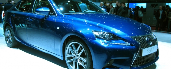 Lexus IS 300h