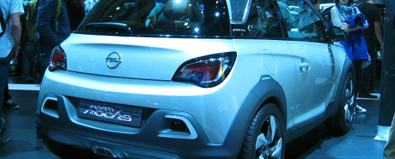 Opel Adam Rocks - spate