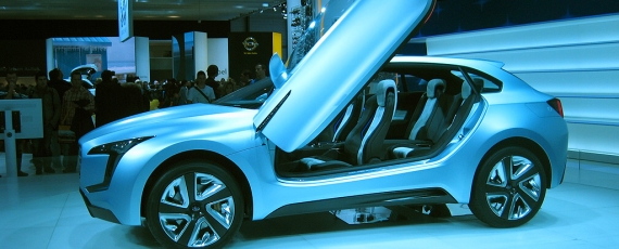 Subaru Viziv Concept - lateral stanga