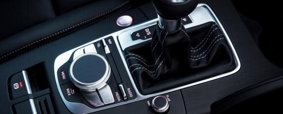 Noul Audi RS 3 Sportback - interior (04)