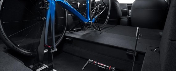 Honda Civic Tourer - In-car Bicycle Rack (04)