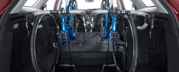 Honda Civic Tourer - In-car Bicycle Rack (06)