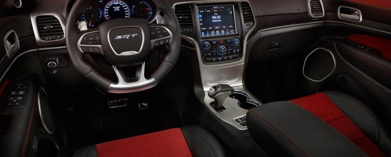 Noul Grand Cherokee SRT Red Vapor 2015 (04)