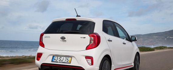 Kia Picanto 2017 (02)