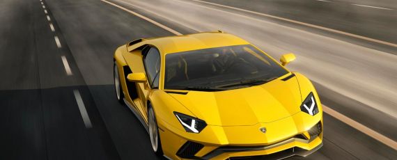 Lamborghini Aventador S (01)