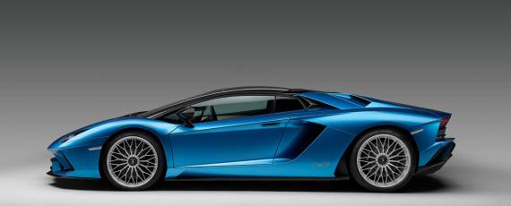 Lamborghini Aventador S Roadster (05)